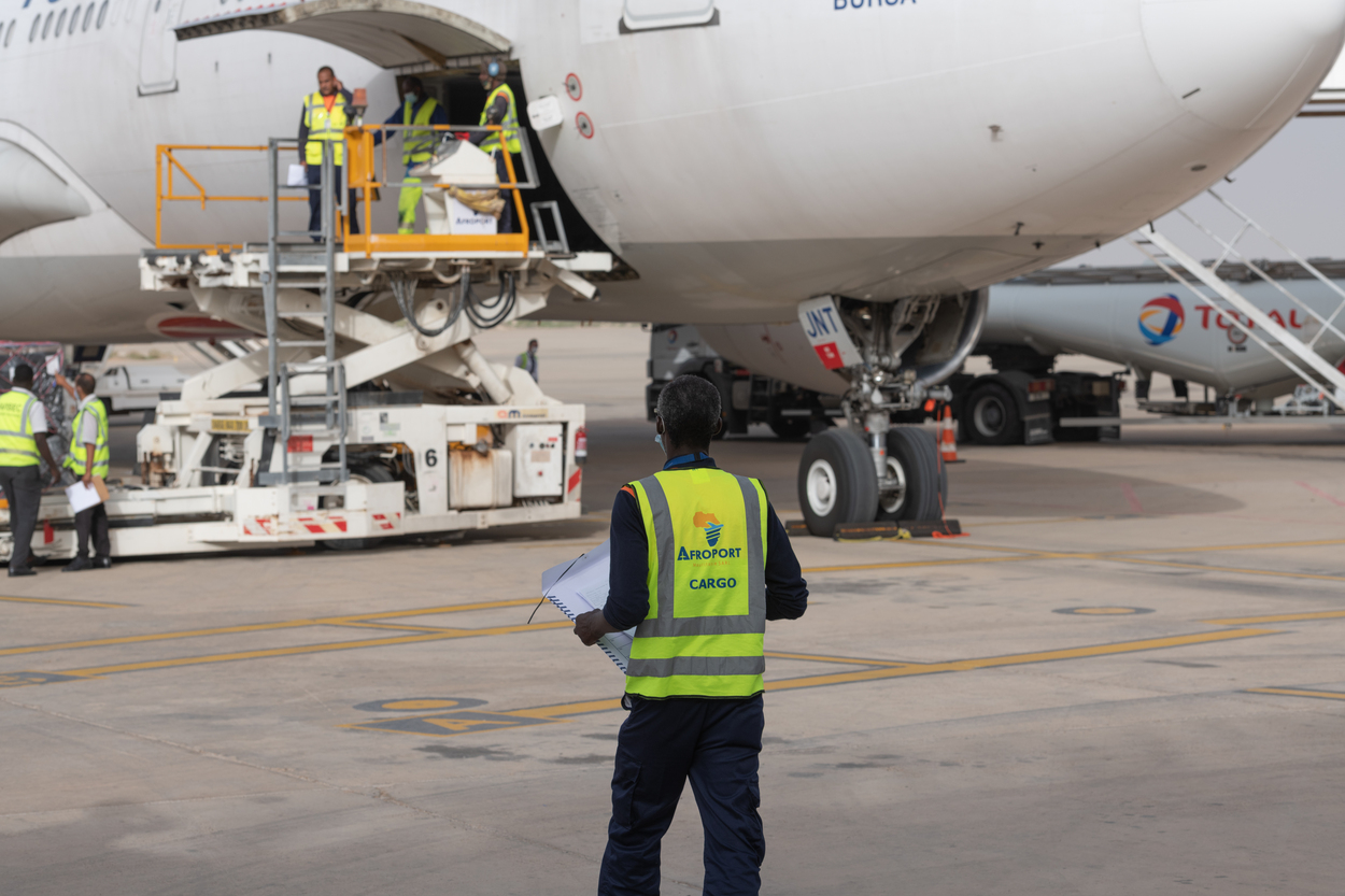 Cargo and freight operations at Nouakchott - Oumtounsy International Airport — photo 15